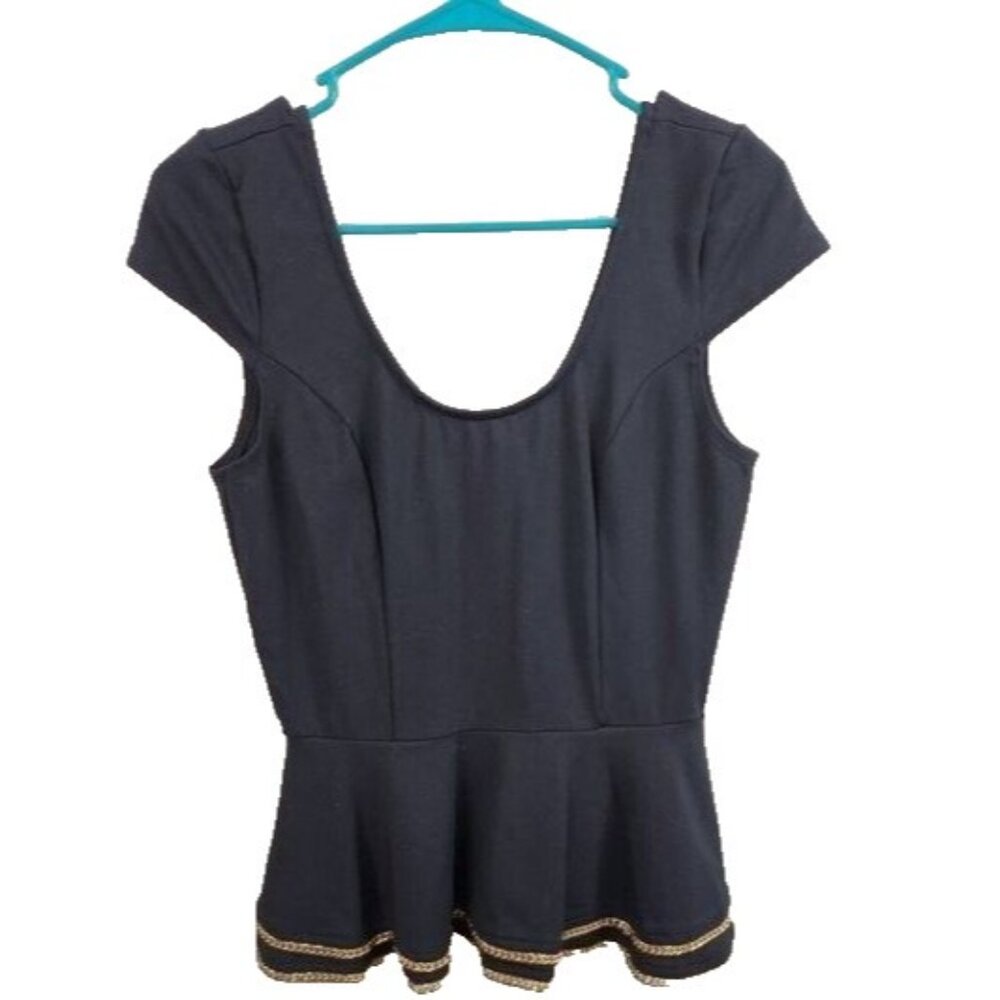 Bebe‎ Peplum Y2K Top Womens Medium Black Chain Trim Short Sleeve Minimalist